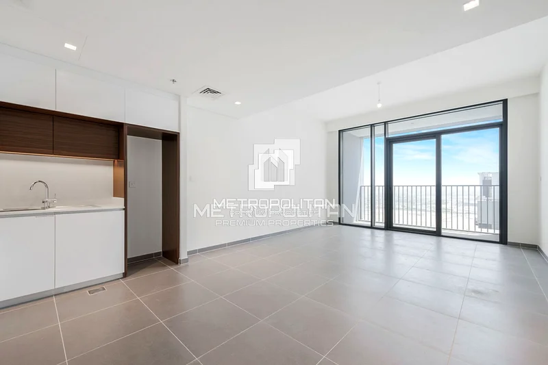 Stylish 1 Bed | Prime Location | Full Sea View64026024160641113
