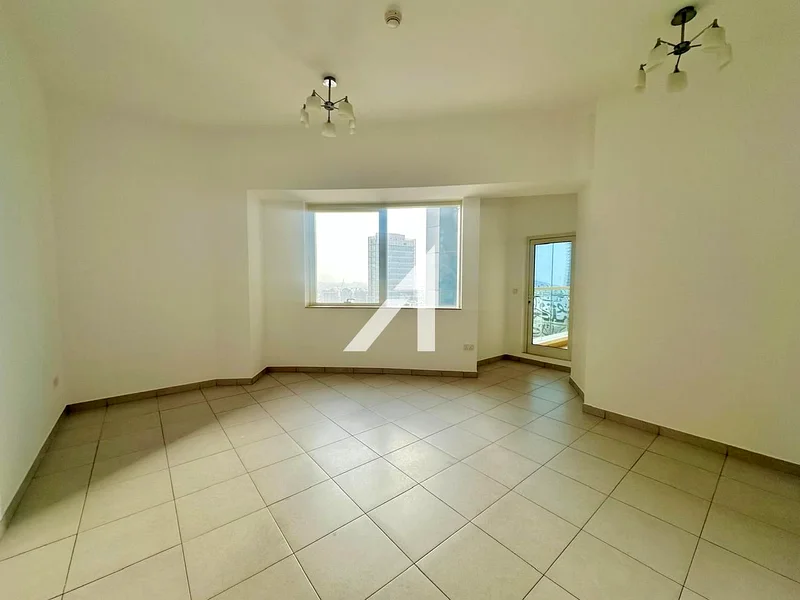 موقع متميز | طابق عالي | قريب من محطة المترو63746035802498110