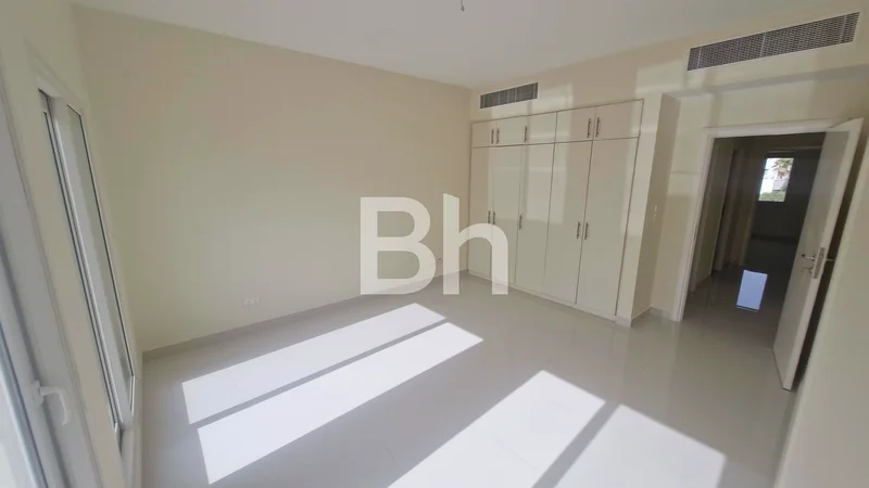 Direct Lake View | Spacious 4BR And Maid | Meadow63726113914242114