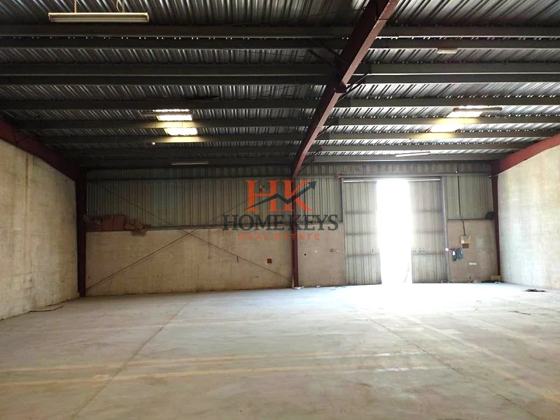 Warehouse for Rent in Al Quoz | 3,000 SQFT | 17kW Power | Tax Free63617435504002114