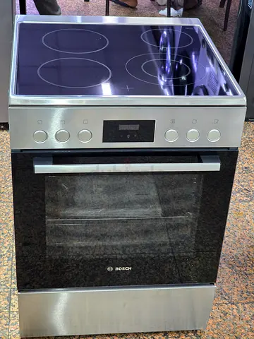Bosch 4 hobs electric coker brand New condition not used