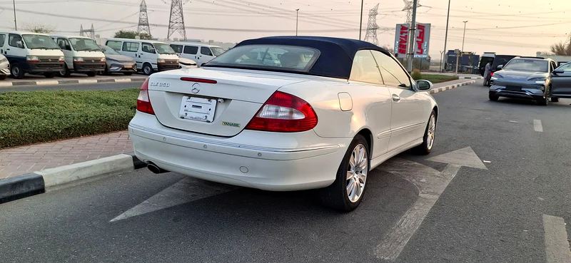 Mercedes Benz CLK 350 model 2008 good condition input Japan 4.B.garid63612088021122114