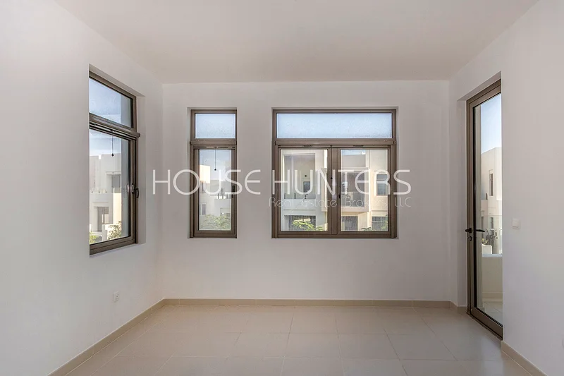 Exclusive | Corner Plot | XL Garden | Park views63919225853953113