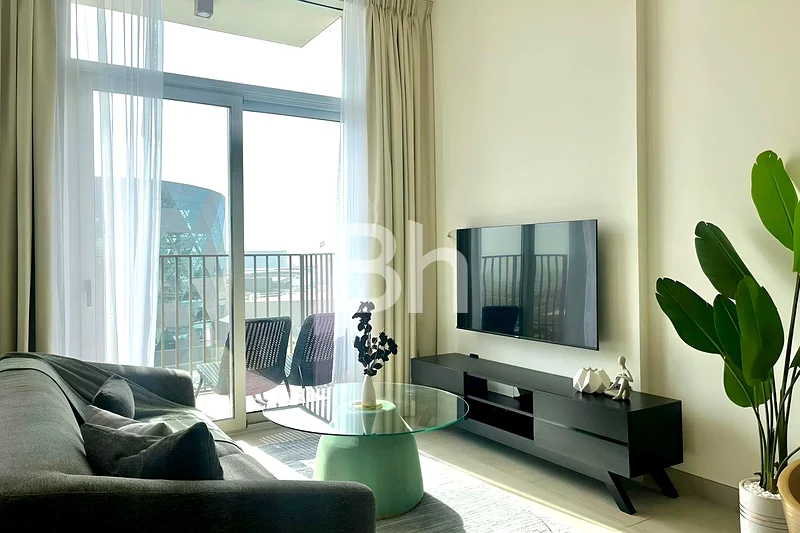 Next To Mall | Furnished And Upgraded | High ROI64044550187137110