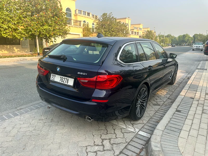 520i Touring63612445238017113