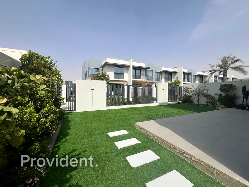 Spacious Villa | Maids Room | Distinctive Location63654981077634111