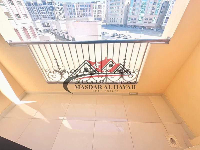 شقة فاخرة بغرفة نوم واحدة! موقف سيارات مجاني! قريبة من الحديقة63704145542530113