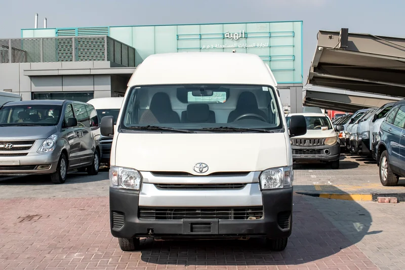 Toyota Hiace 2014 (High roof cargo van)636124485452821123