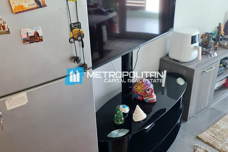 Furnished Studio| Balcony| Community Pool| Resale63839669841922114