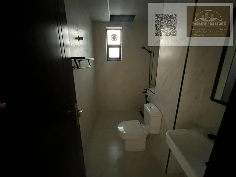 شقة جديدة مكونة من غرفة نوم وصالة بتصميم أنيق في موقع مميز - لا تفوّت الفرصة!63714078851074112