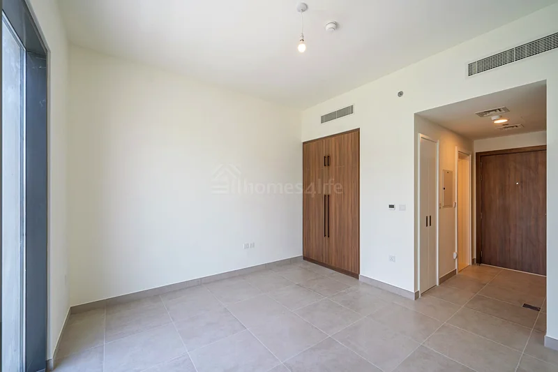 موقع متميز | مبنية حديثًا | جاهزة للانتقال فورًا |63736617500674110