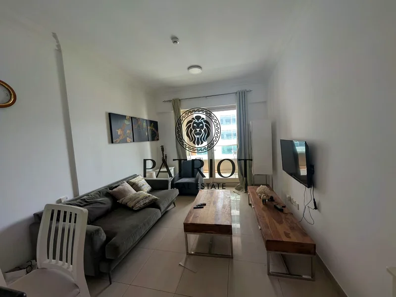 Spacious | Partial Marina View | Prime Location | Vaccant | available now63774514433155110