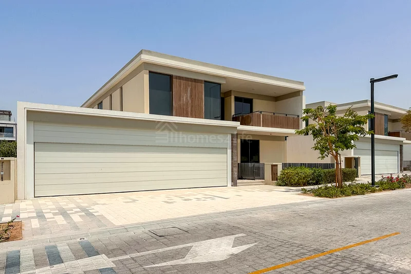 MASSIVE PLOT | BRAND NEW | VACANT63735490840194110