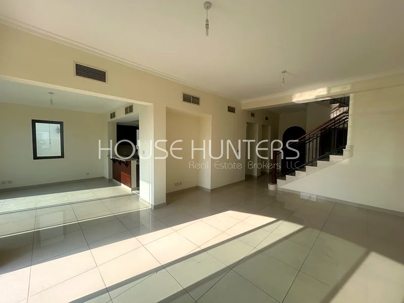 Single Row | Prime location | Vacant and Ready63727208195713112