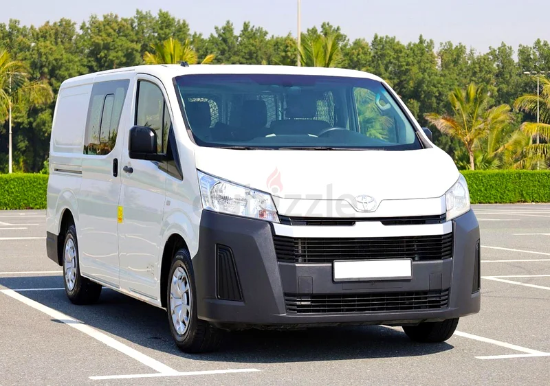 Toyota Hiace 2020 Gcc Petrol 6 Seater+Cargo63612448654978111
