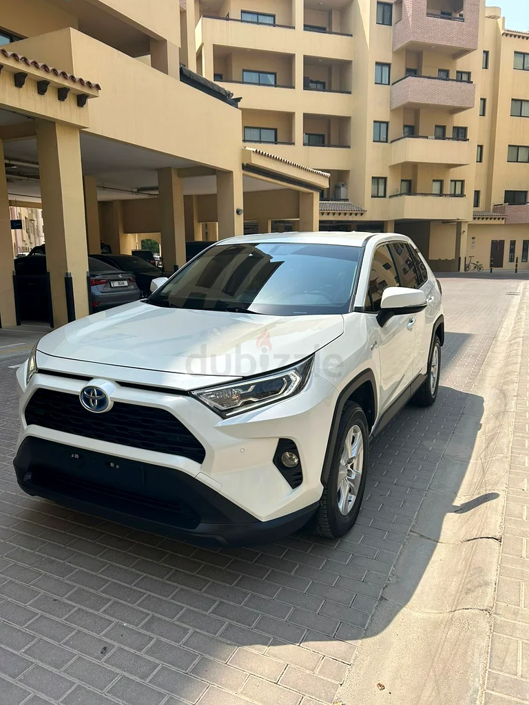 2019 Toyota Rav 4 Hybrid, Low Mileage, Original Paint, Accident Free63612792440578110