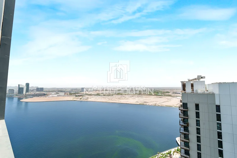 Stylish 1 Bed | Prime Location | Full Sea View64026024160641110