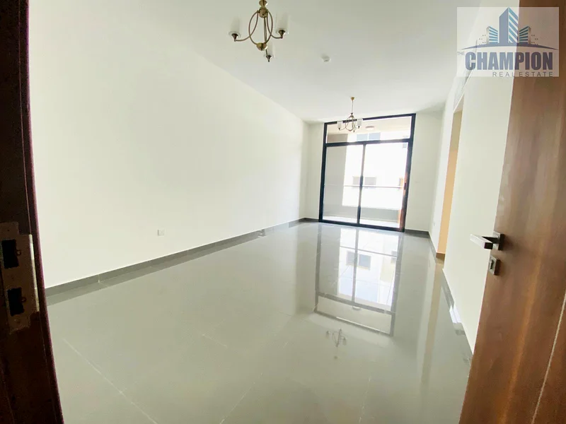 🏡 Luxury 2BHK in Brand New Building | Huge Living 🛋️ • 1 Big Balconies 🌇 . 1350 sqft . $ 80,00063730241866882110