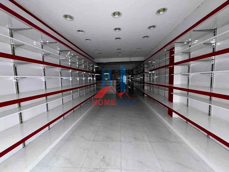 Shop available with 3 month free | Premium location | best for business63623065281922113