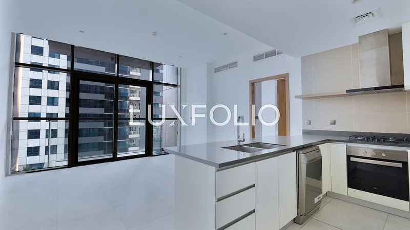 Spacious | Partial Marina View | Available Now63774514574467112