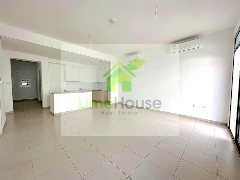 Easy Access to the Community Pool and Park | Currently Vacant63807054474882112