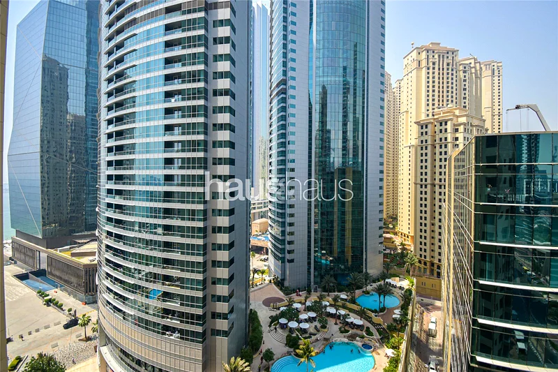 شاغرة | تم تجديدها بالكامل | صفقة ممتازة في جي بي آر63936596340225113