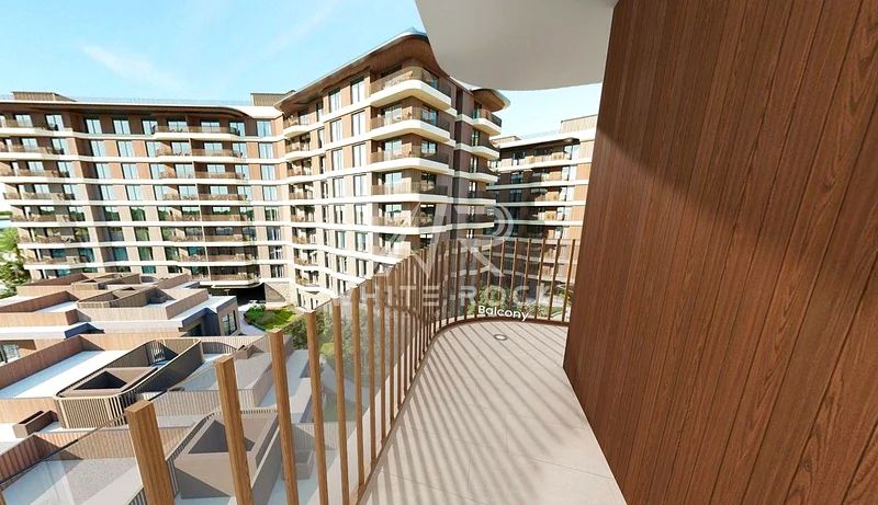 Corner 2BR + Maid with Stunning Full Canal View63849892316801112