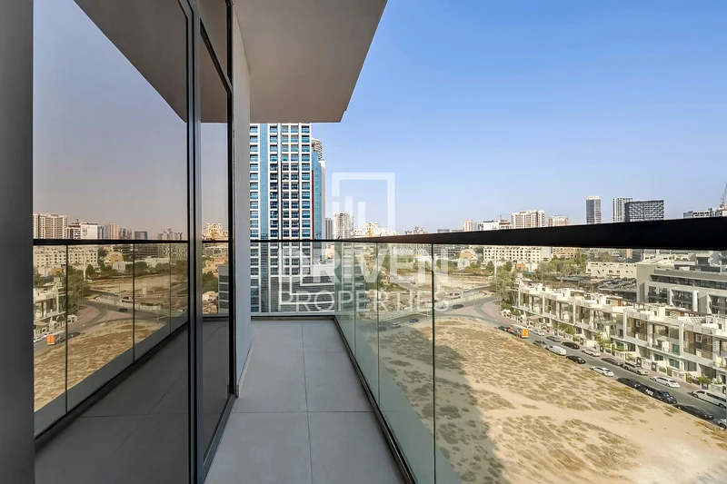 Brand New and Spacious Unit | Best Price63784114484226111