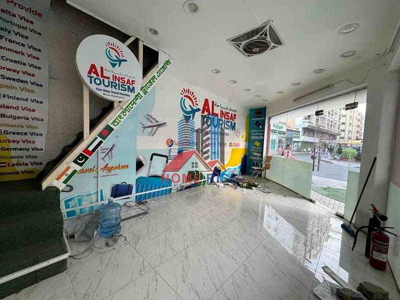 Shop available with 3 month free at premium location63623065289474111