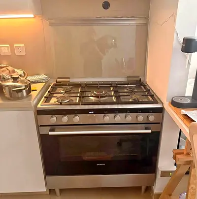 Siemens 90X60cm 5 Burner Gas Cooker Stove  Silver Model HG0K9VQ50M