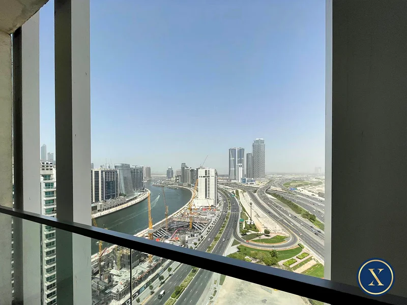 Modern | Multiple Units| Great amenities63792474671363112