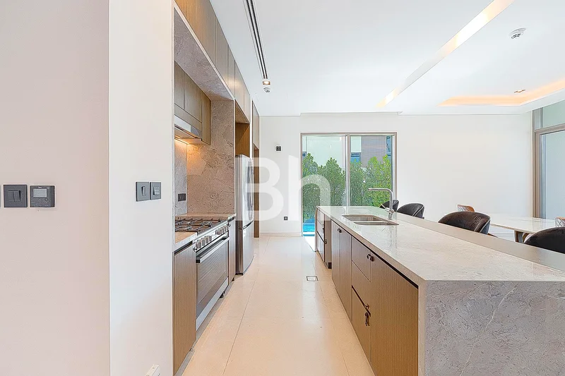 Upgraded | Furnished | Park Backing63753557853314111