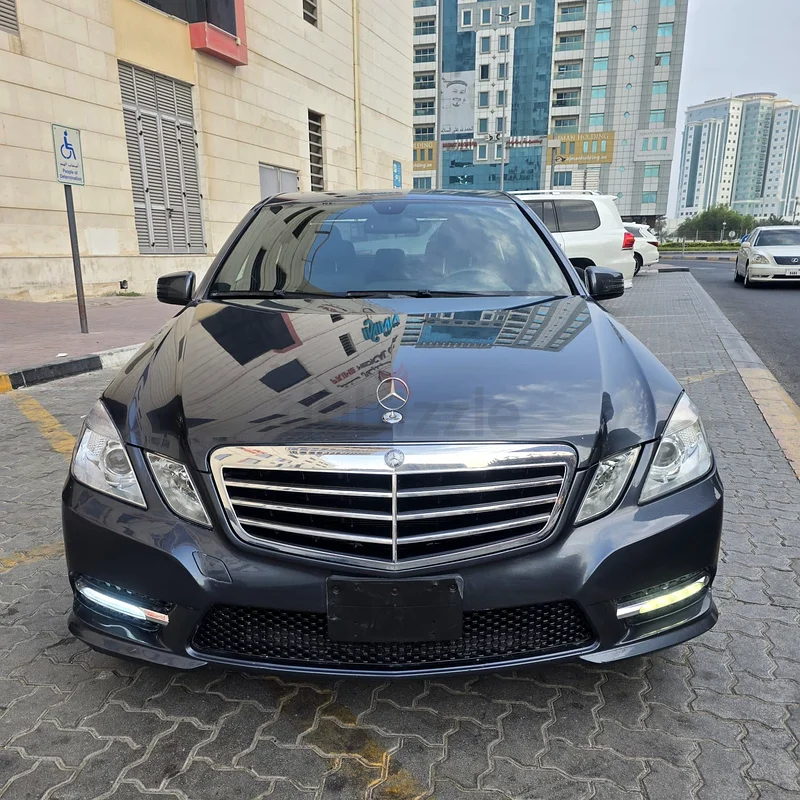 Mercedes-Benz E-Class AMG
2013 ( E-350)63613985634051113
