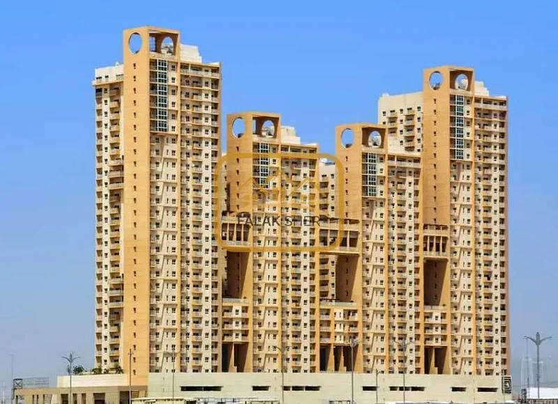 DISTRESS | Rented Unit | PARKING| BALCONY | HIGH FLOOR  620,000!64030301110787110
