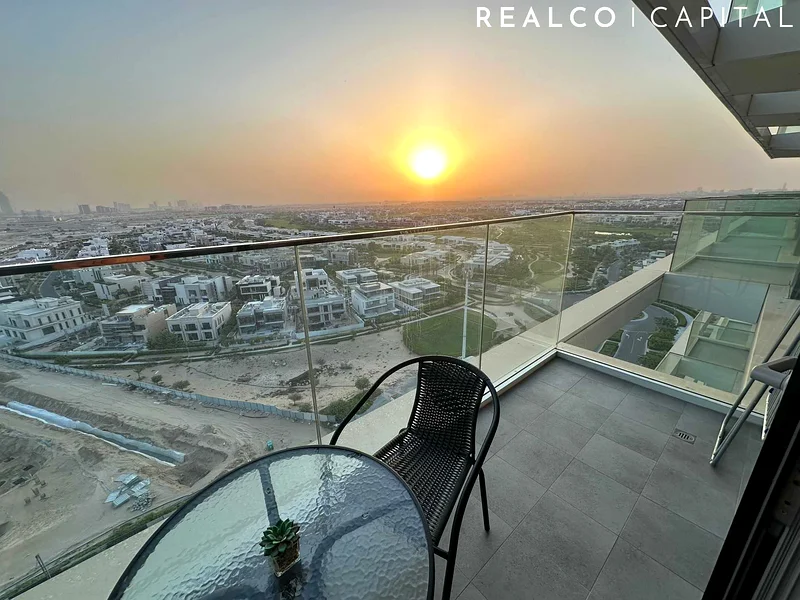 أنيق وحيوي ومفروش بالكامل63804874907009114