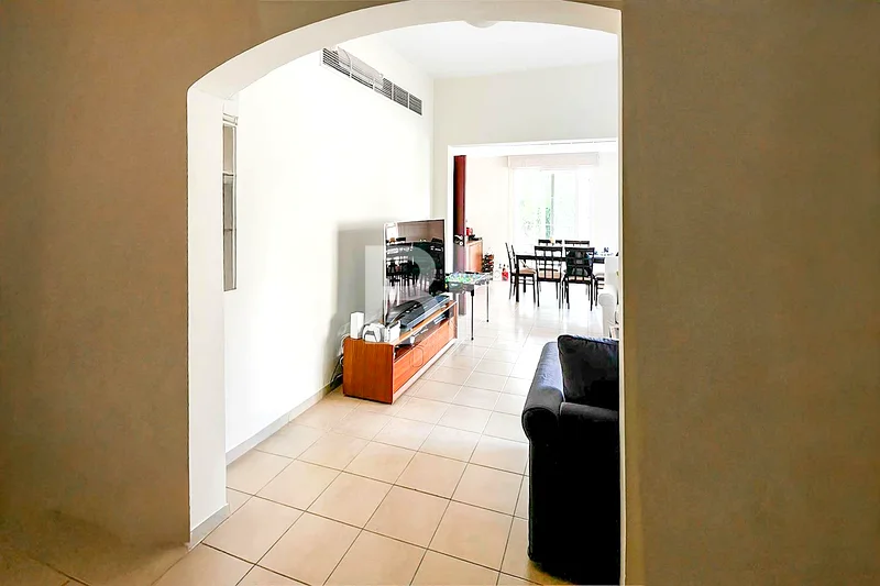 Expansive Plot | Lake View | Corner unit63920614923394114