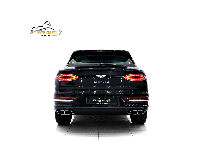BENTLEY BENTAYGA AZURE GCC + SPECIAL DUO INTERIOR + REAR ENTERTAINMENT + WARRANTY TILL JULY 202663612059803651113