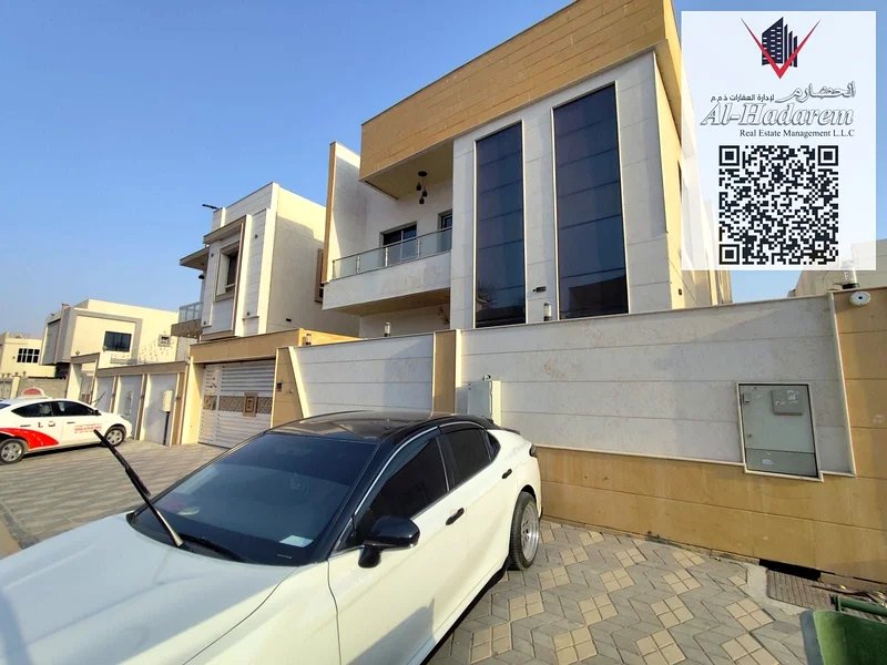 فيلا للايجار مكونة من 5 غرف نوم تقع في الياسمين، بالقرب من المسجد.63722360439170111