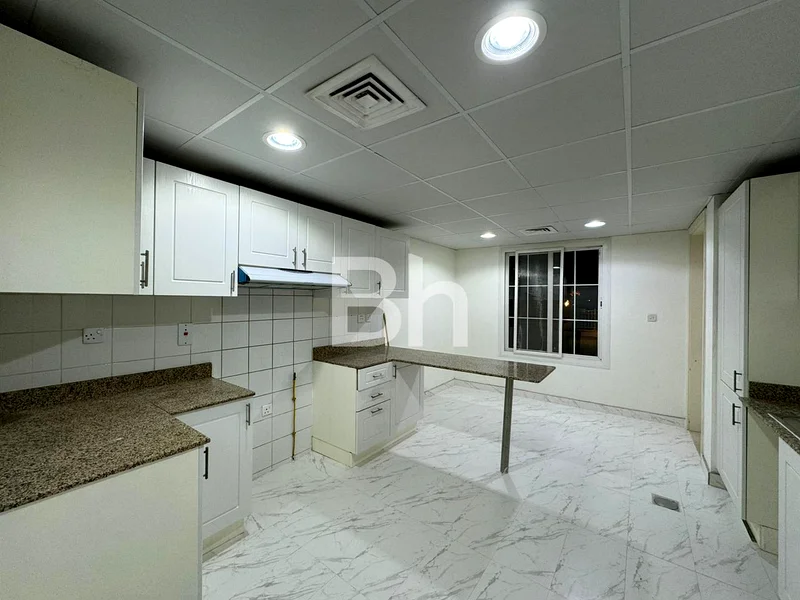 Upgraded | Lake Backing | Large Plot | The Springs63729026094209112