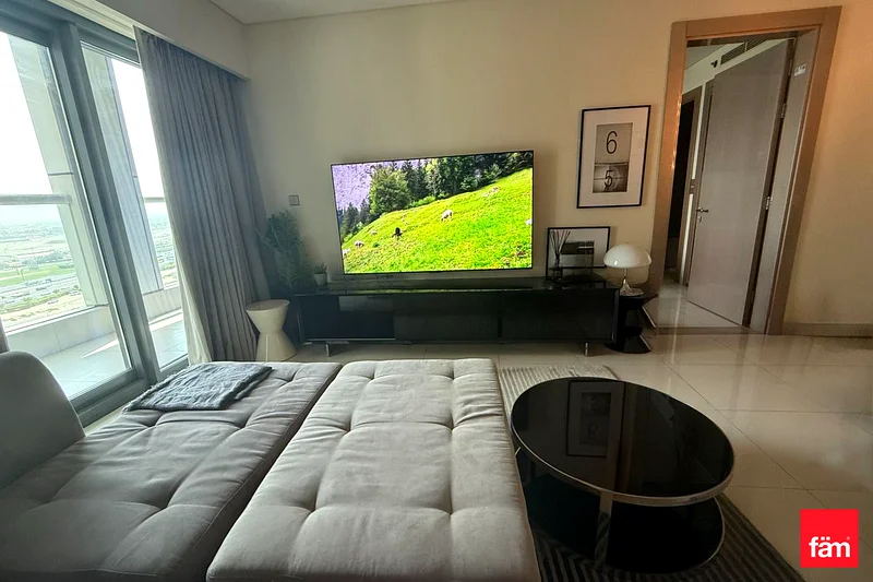 Flexible Cheques | Spacious Unit | Available Now63795743201154113