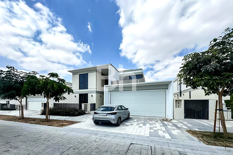 Fully Upgraded | On the Park | Keys in Hand63735490721923110