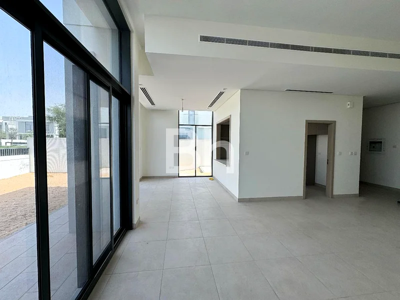 Exclusive | Modern and Luxury 4BR | Spacious63763486596738111