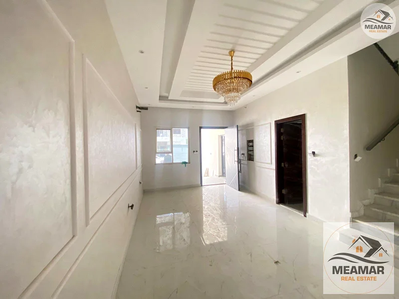 In Al-Haylo 2, 3 rooms, excellent price, including ownership and registration fees, directly from the owner, freehold for all nationalities63908033072641112