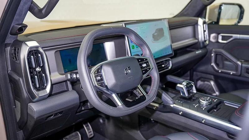 T2 Luxury Defender Kit | AED 2,373 PM | Up to 3 Years Unlimited Warranty63613465617793113
