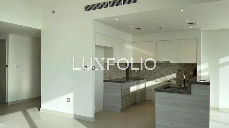 Large Layout | Waterfront | Corner Unit64025806517634113