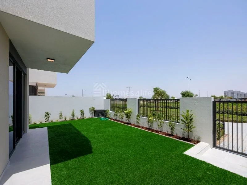 حديقة مهيئة | صف واحد | شيكات مرنة63737730327425113