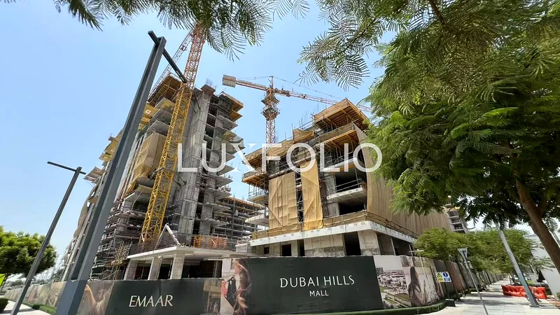 Corner Unit I Prime Location I Genuine Resale64046002884995110