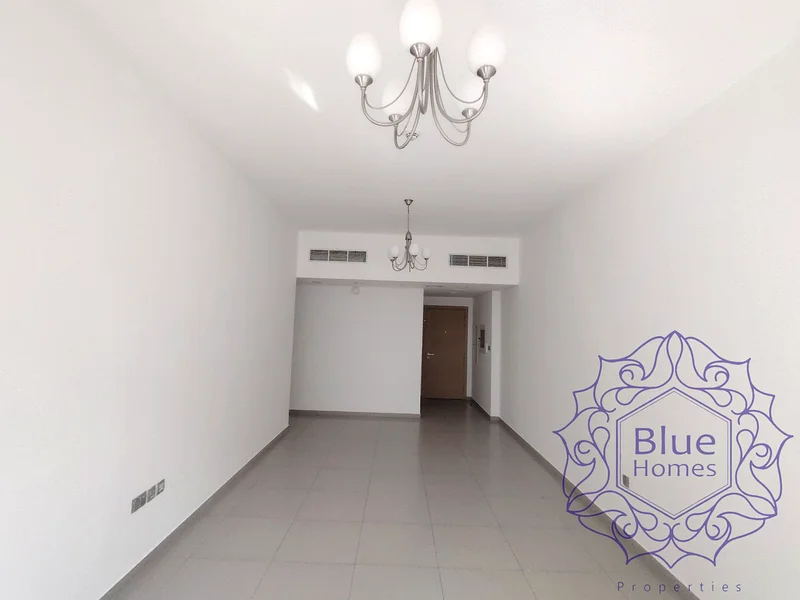 DISCOUNT OFFER 3BHK WITH STORAGE AVAILABLE ON INSURANCE METRO63743789457281110