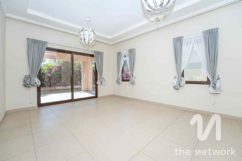 Perfect Location | Single Row | Well-Maintained63727208404098112