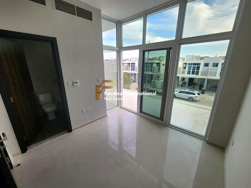 Investor’s Pick | 5-Bed Townhouse | Back To Back  | High ROI | DAMAC Hills 264002890683394111